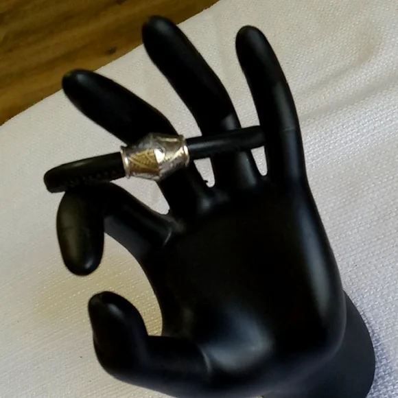 Brughton Leather Bracelet With Long Etched Silver Bead. - Picture 1 of 2